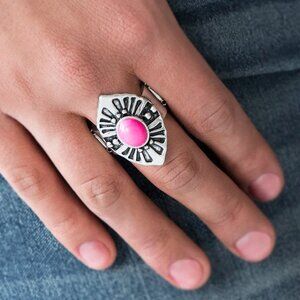 Paparazzi Jewelry Accessories - HOMESTEAD For The Weekend - Pink Ring - Vintage